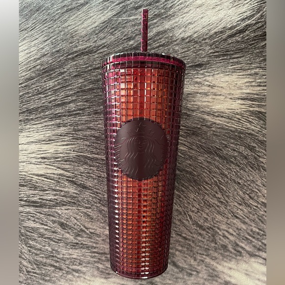 NWT - Starbucks Black Cherry Cross-Checkered Textured 24oz Tumbler w/straw - Picture 2 of 6